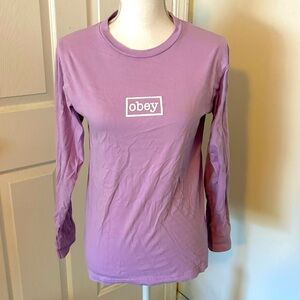 Obey Top